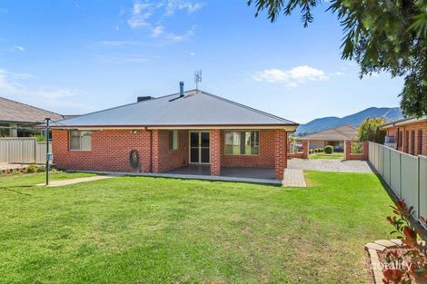 Property photo of 19 Warrah Drive Calala NSW 2340