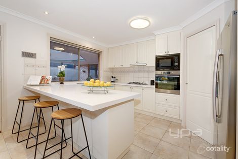 Property photo of 5 Tussock Crescent Sydenham VIC 3037