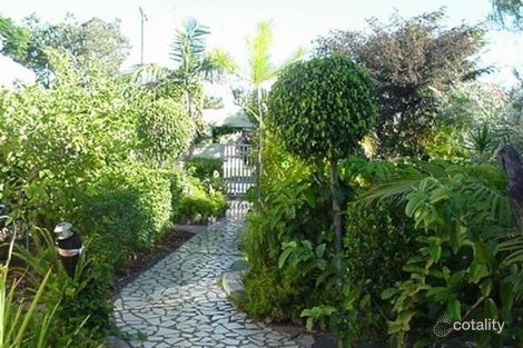 Property photo of 8 Beverley Crescent Broadbeach Waters QLD 4218