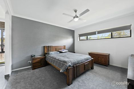 Property photo of 11 Dewdrop Place Ningi QLD 4511