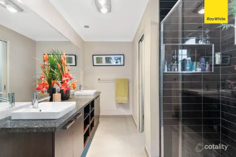 Property photo of 9 Amber Way Cobblebank VIC 3338