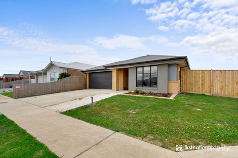Property photo of 6 Ridge Boulevard Yinnar VIC 3869