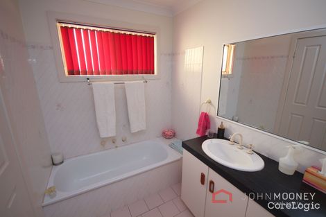 Property photo of 1 Kirra Place Glenfield Park NSW 2650