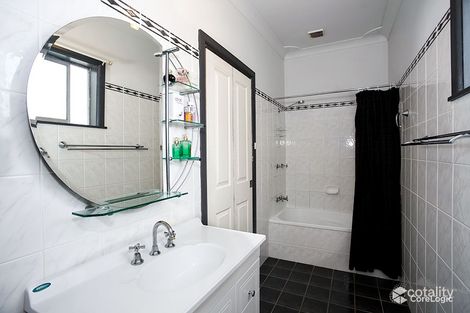Property photo of 40 Stewart Street Bowenfels NSW 2790