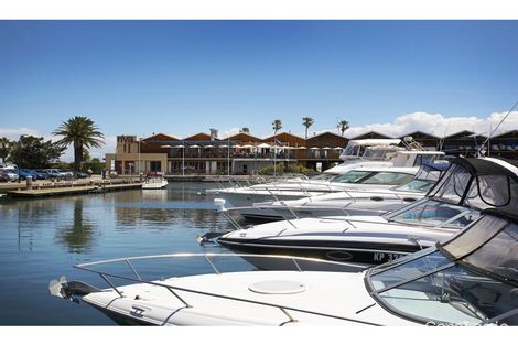 11/11 Marine Pde, St Kilda, VIC 3182