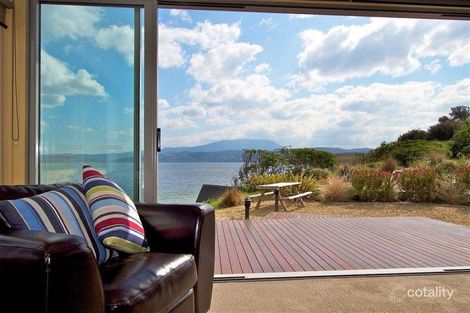 Property photo of 118 Spitfarm Road Opossum Bay TAS 7023