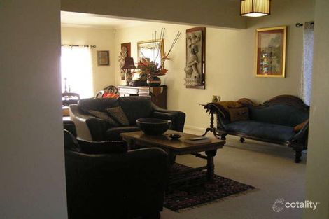 Property photo of 10 Casuarina Drive Molendinar QLD 4214