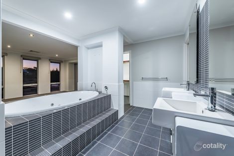 Property photo of 8 Hodnet Bend The Vines WA 6069