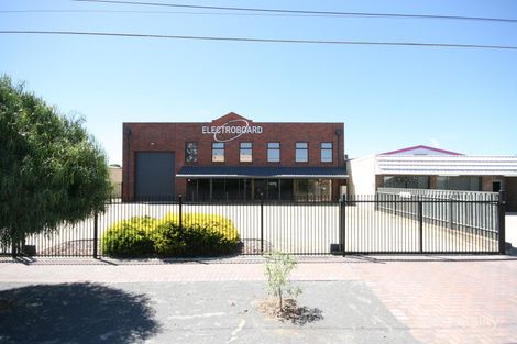 15 Grove Ave, Marleston, SA 5033