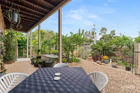 Property photo of 82 Hibiscus Street Urangan QLD 4655