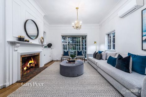 Property photo of 2 Grimwade Court Caulfield North VIC 3161