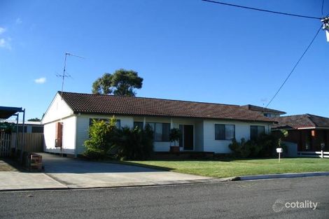 4 Martin St, Warners Bay, NSW 2282