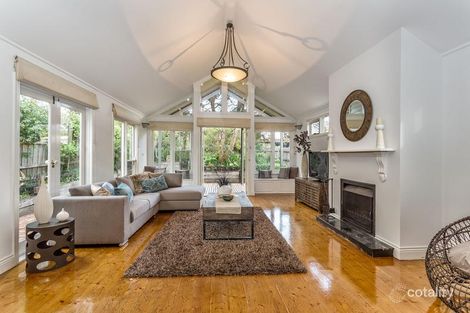 Property photo of 25 Bayswater Road Kensington VIC 3031