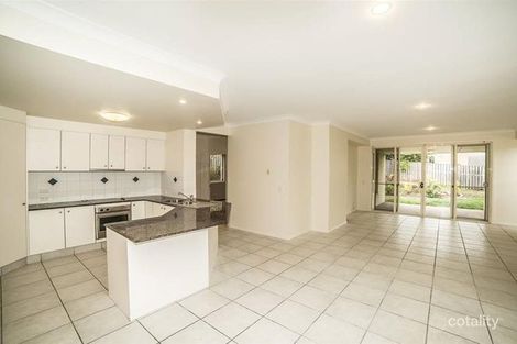 Property photo of 42 Hillridge Crescent Varsity Lakes QLD 4227