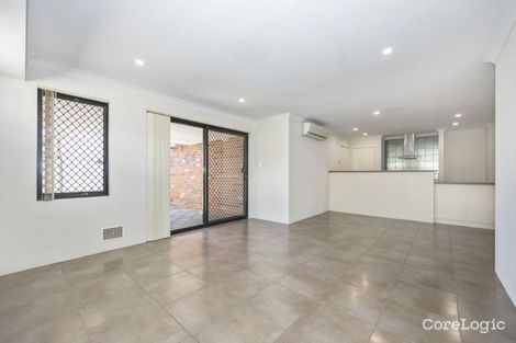 Property photo of 13A Sproxton Way Embleton WA 6062