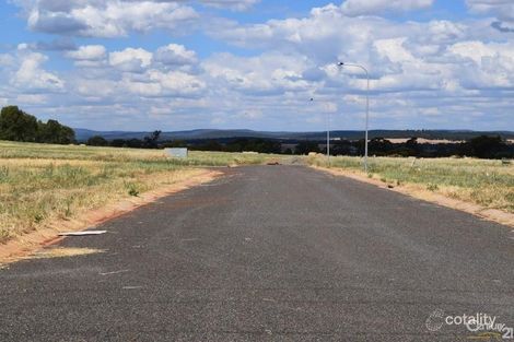 Property photo of 9 Danilenko Street Parkes NSW 2870
