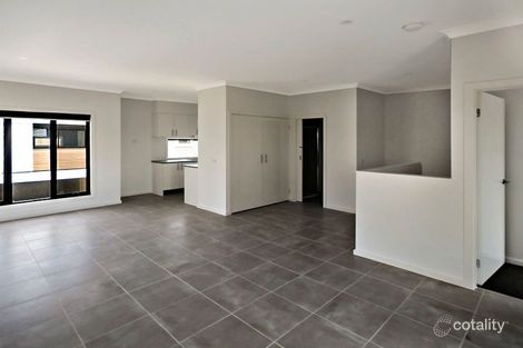 Property photo of 23 Nugget Way Cranbourne East VIC 3977