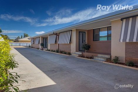 Property photo of 2/451 Ainslie Avenue Lavington NSW 2641