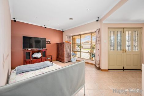 Property photo of 11 Lincoln Place Canning Vale WA 6155