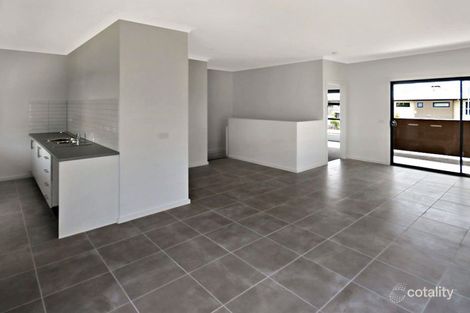 Property photo of 23 Nugget Way Cranbourne East VIC 3977