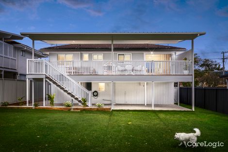 136 King St, Woody Point, QLD 4019