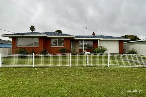 2 Comfort Ave, Cessnock, NSW 2325