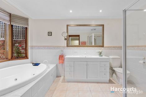 Property photo of 10 Churchill Park Drive Lysterfield South VIC 3156