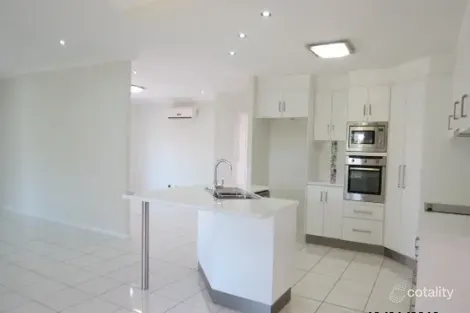 28 WRIGHT ST, EMERALD, QLD 4720