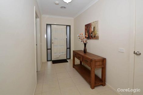 Property photo of 20 Birdswood Crescent Craigieburn VIC 3064