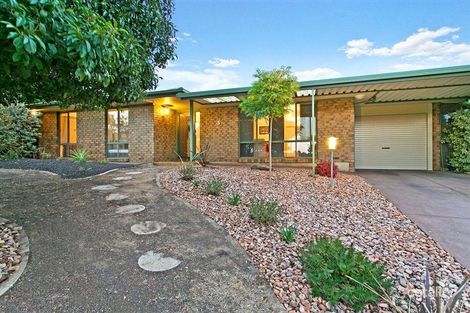 5 Doulton Cres, Modbury Heights, SA 5092