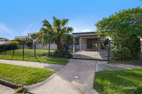 Property photo of 1 Marbella Drive Benowa QLD 4217