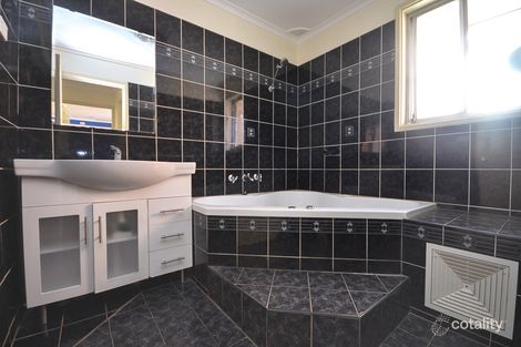 Property photo of 18 Joseph Banks Drive Kings Langley NSW 2147