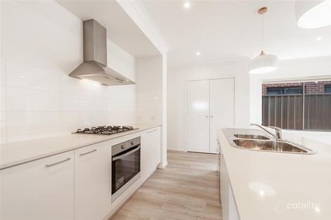 Property photo of 12 Fortitude Drive Craigieburn VIC 3064