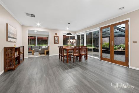 Property photo of 3 Billabong Court Burnside VIC 3023