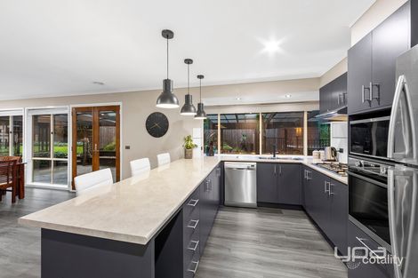 Property photo of 3 Billabong Court Burnside VIC 3023