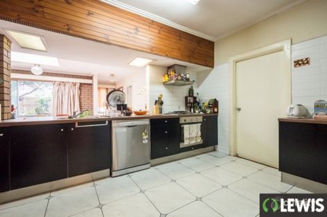 Property photo of 28 Magdalen Street Pascoe Vale South VIC 3044