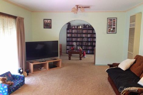 Property photo of 9 Forest Drive Ascot VIC 3551