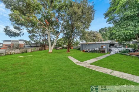 Property photo of 17 Myrtle Grove Doveton VIC 3177