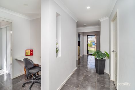 Property photo of 8 Tarryn Street Gleneagle QLD 4285