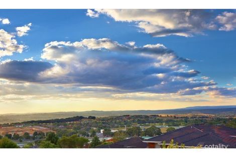 Property photo of 5 Elm Grove Mooroolbark VIC 3138