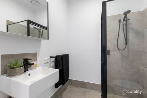 Property photo of 8 Hannah Crescent Baringa QLD 4551