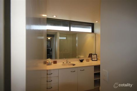 36 Main Beach Pde, Main Beach, QLD 4217