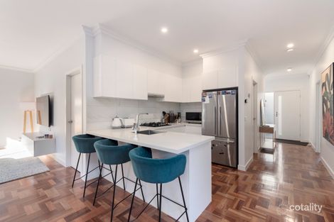 Property photo of 8/114 Kennington Park Drive Endeavour Hills VIC 3802
