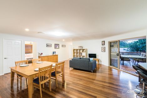 63 Cowell St, Carindale, QLD 4152