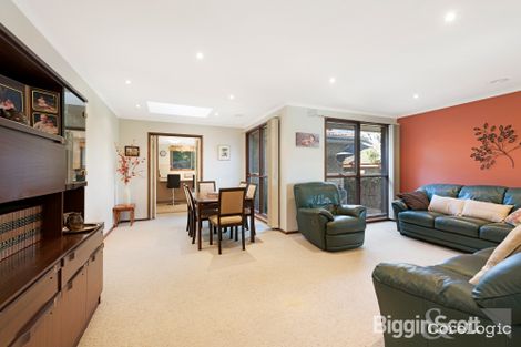 Property photo of 2 Bottlebrush Court Wheelers Hill VIC 3150