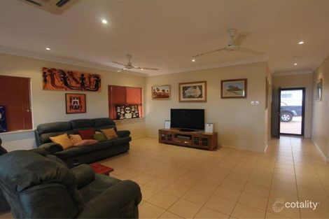 2/10 Trevally Ct, Millars Well, WA 6714