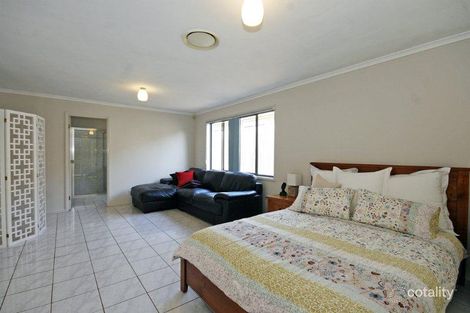 Property photo of 80 Coventry Circuit Carindale QLD 4152