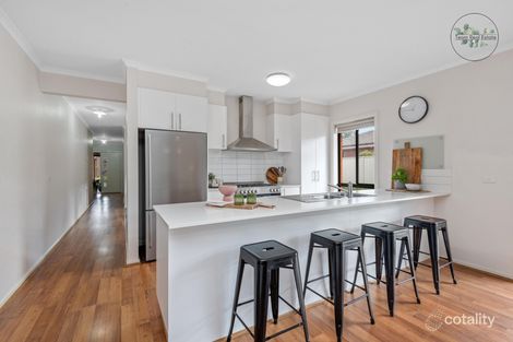 Property photo of 15 Nubrena Drive Strathfieldsaye VIC 3551
