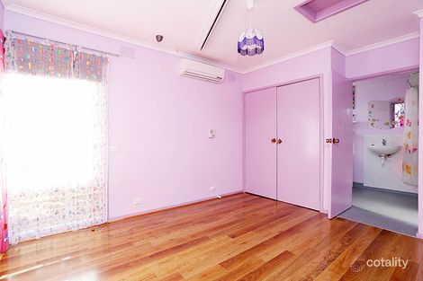 Property photo of 1 Chesney Road Melton VIC 3337