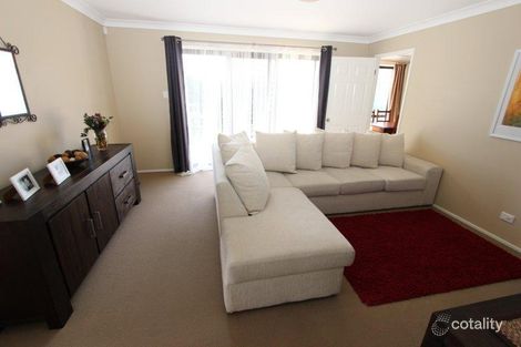 Property photo of 4 Ash Place Kelso NSW 2795